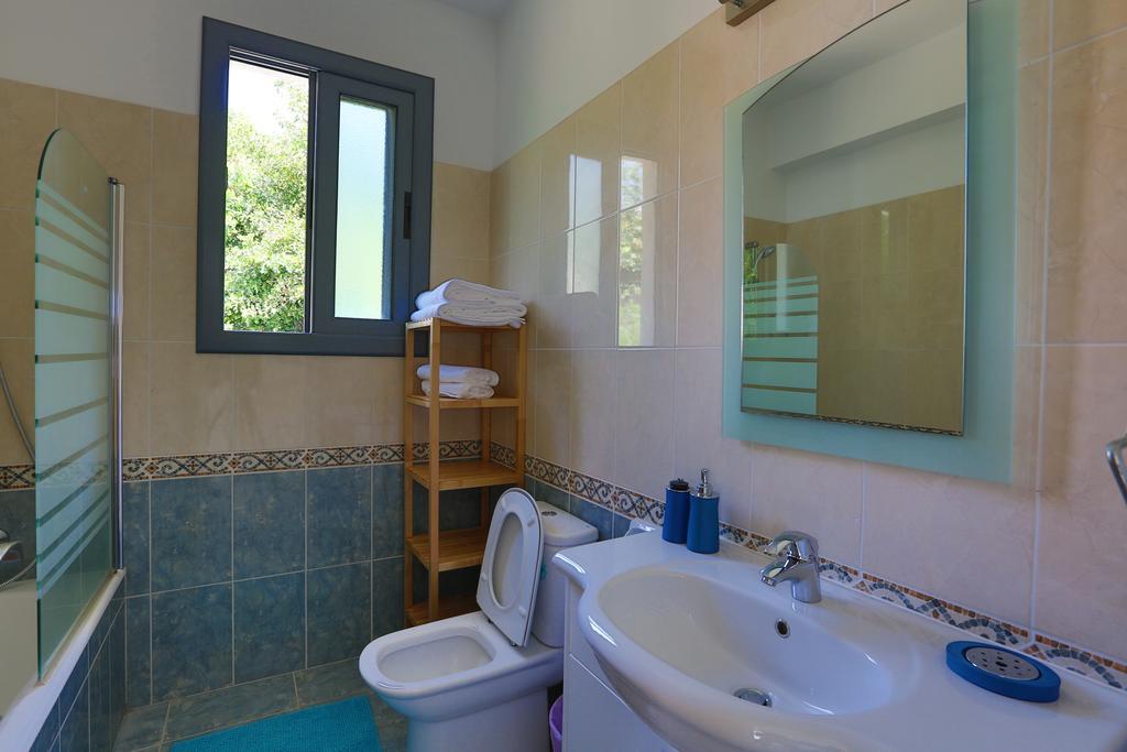 Villa Infinite Blu Pafos Exterior foto